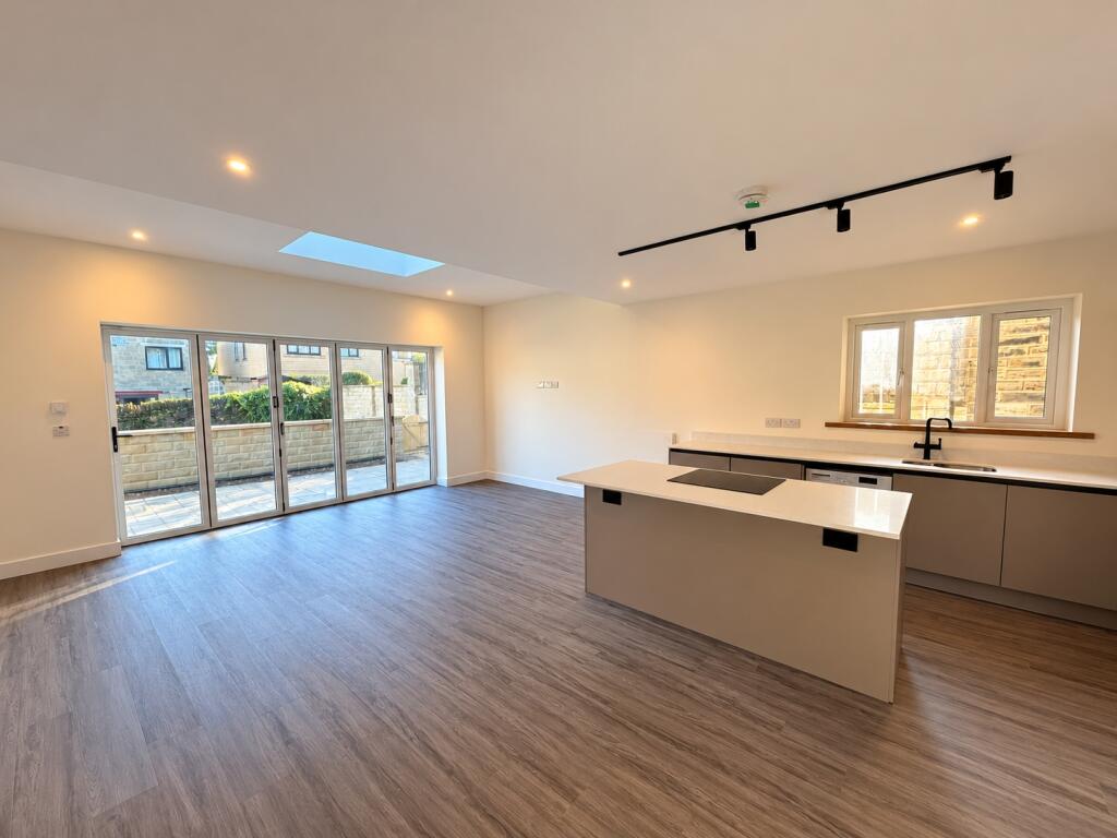 House in Bradford - View 2