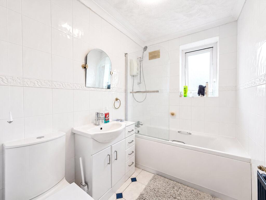 House in London - View 4