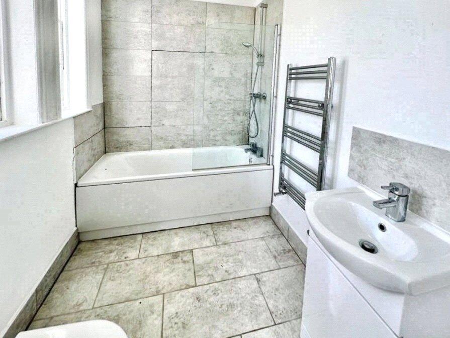 Apartment in Brighton - More