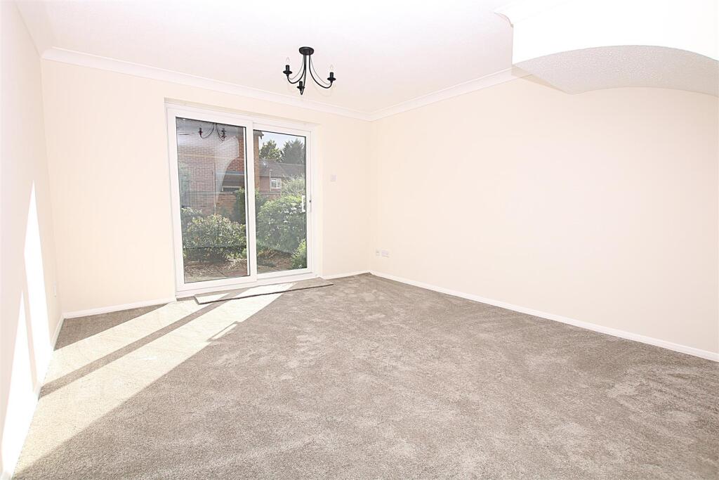 House in Northampton, Duston - View 5