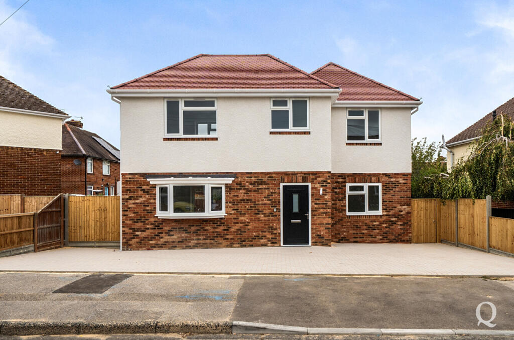 Main image of property: South Avenue, Sittingbourne, Kent, ME10