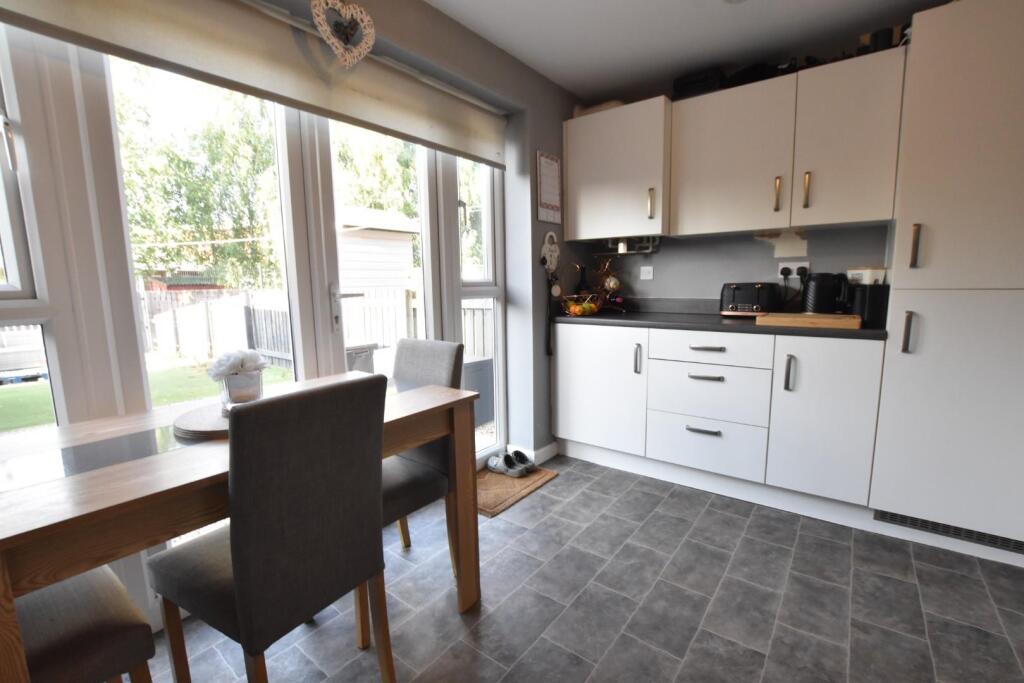 House in Doncaster, North Lincolnshire - View 4