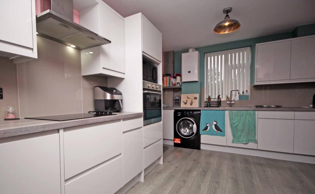 Minffordd Road, Caergeiliog, Holyhead, Isle of Anglesey, LL65 photo 4