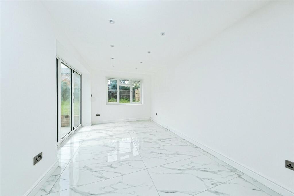 House in Newton Longville - View 3