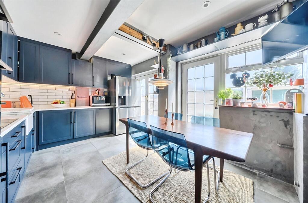 Blundells Road, Tilehurst, Reading – pohled 5