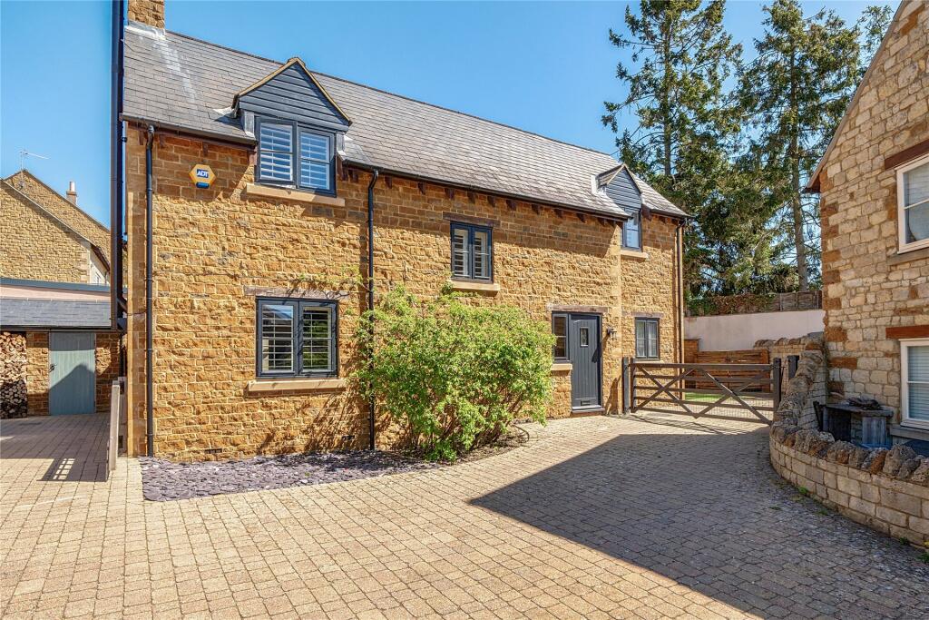 Main image of property: Station Road, Rushton, Kettering, Northamptonshire, NN14