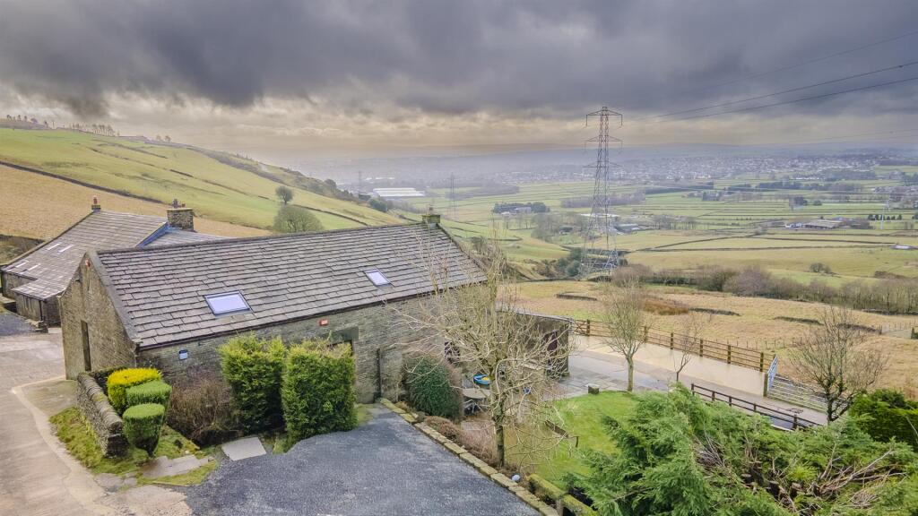 Additional image 22 of Shugden Barn, Roper Lane, Queensbury, BD13 2NT