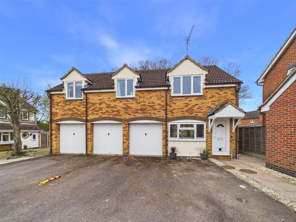 Main image of property: Oatfield, Quedgeley, Gloucester, Gloucestershire, GL2