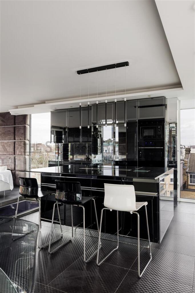 Apartment in London - View 4