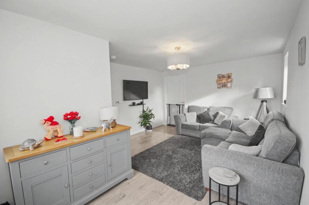 House in Kettering, Hanwood Park - View 5