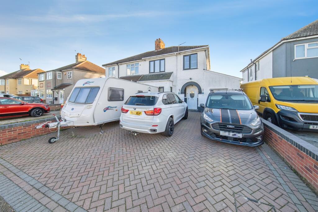 4-bed semi-detached on Douglas Road, Clacton-On-Sea, £325,000