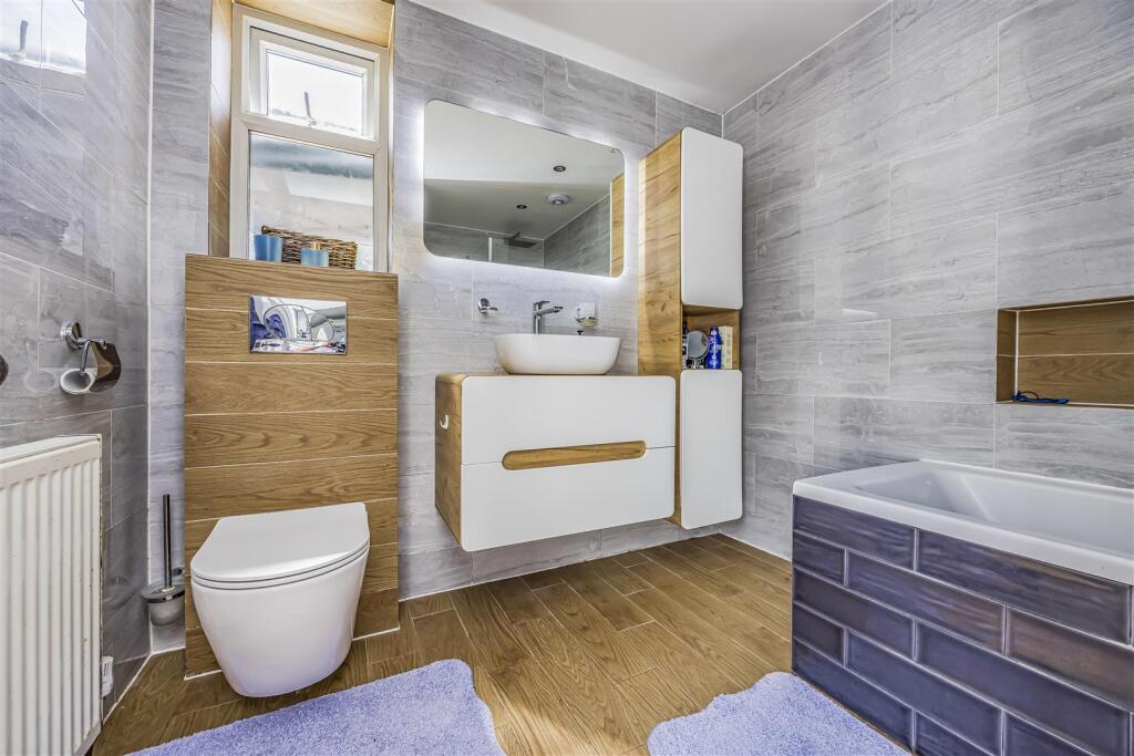 House in Portsmouth - View 3