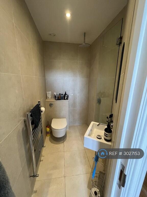 Apartment in London - More