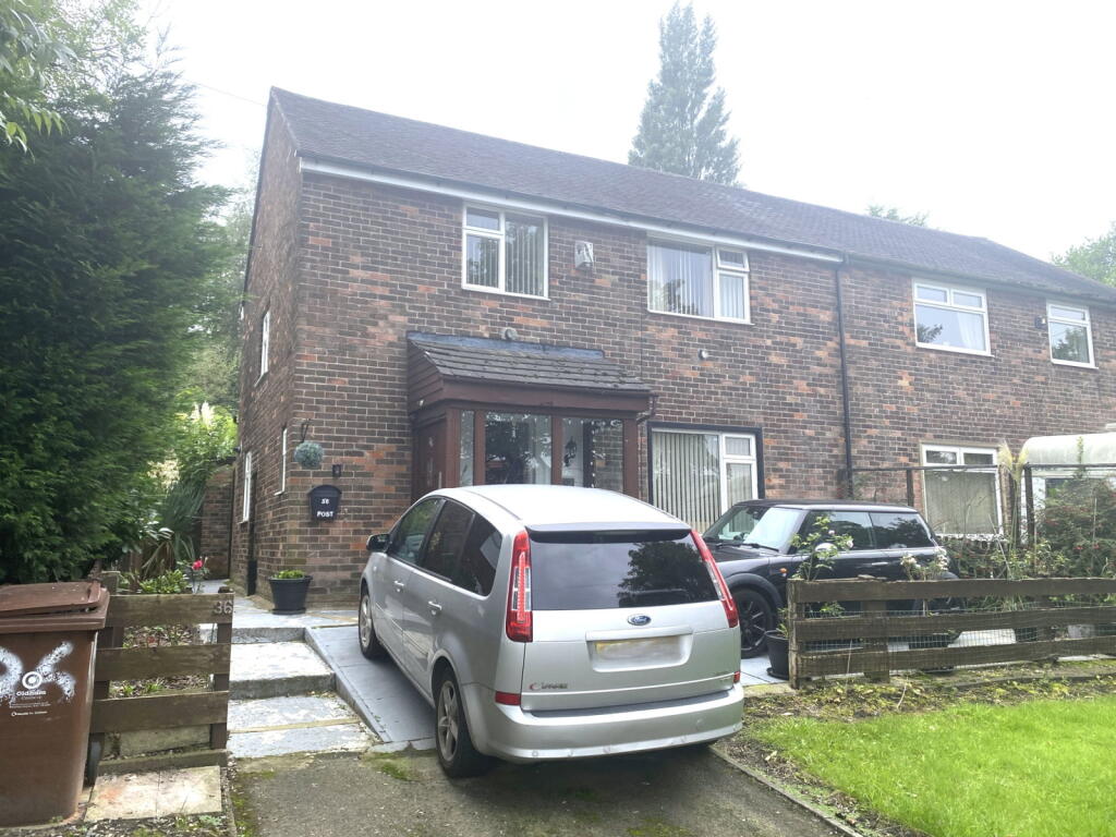 Main image of property: 36 Keswick Avenue, Oldham OL8 2LD