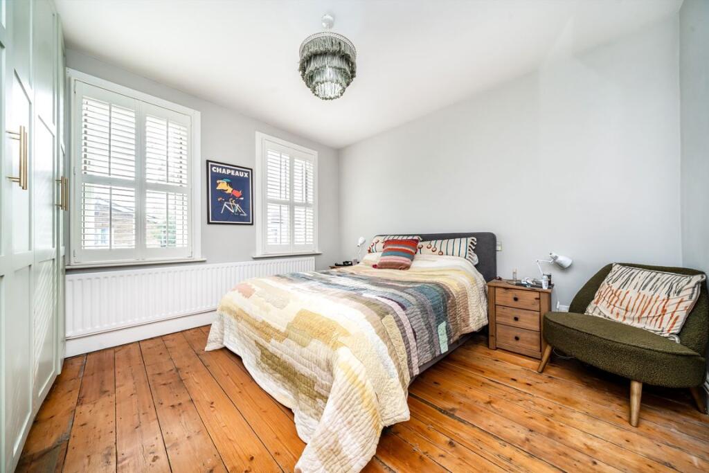 House in London - View 5