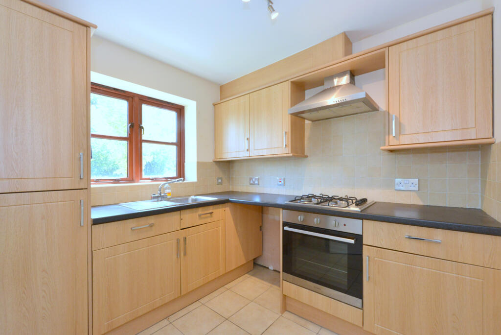 Roselea Close, TF12 5AA photo 4