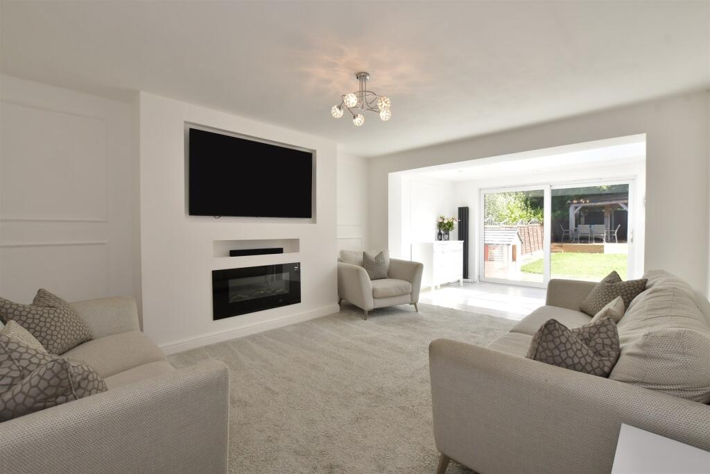 3-bed house on Rushdene Road, Billericay, Essex, £650,000