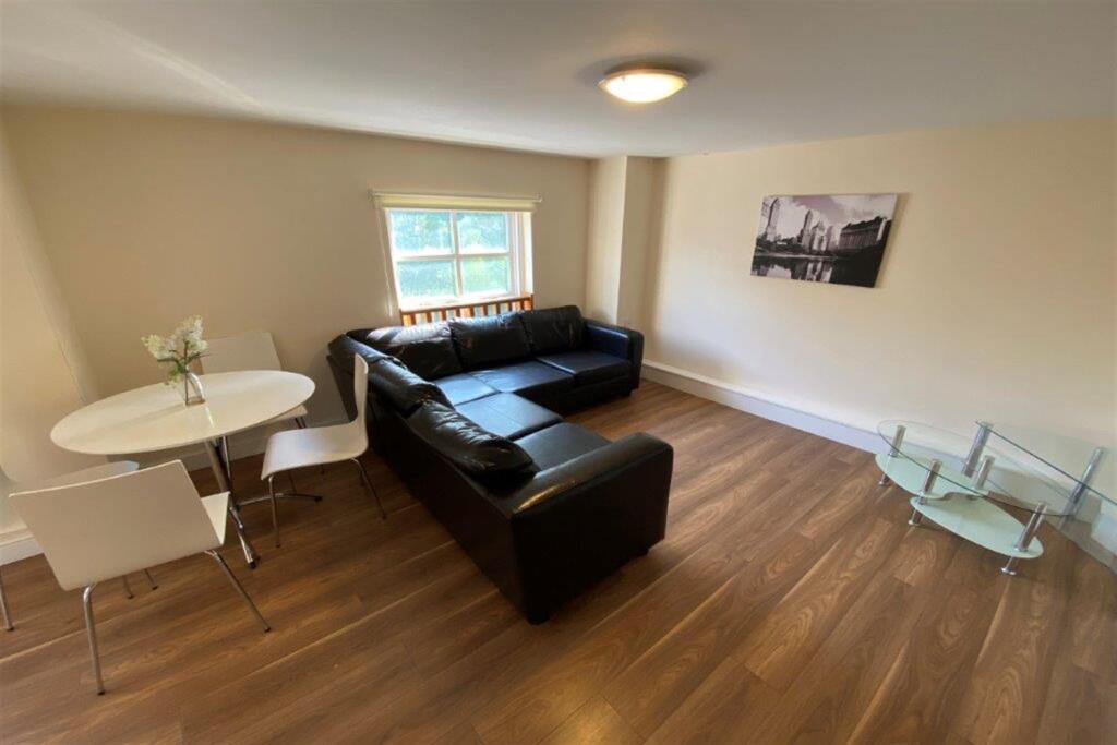 Apartment in Nottingham - View 2