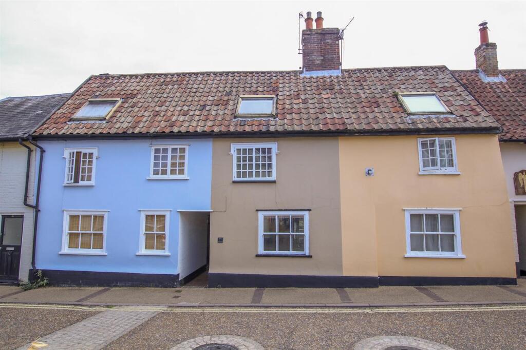 1-bed house on Saxmundham, £149,000