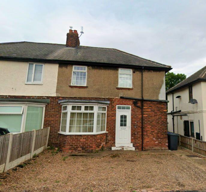 Main image of property: 27 Doncaster Lane, Woodlands, Doncaster, South Yorkshire, DN6 7QP