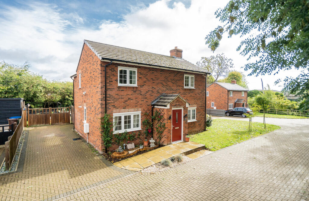 Main image of property: Grange Close, Newton Longville, Milton Keynes, MK17