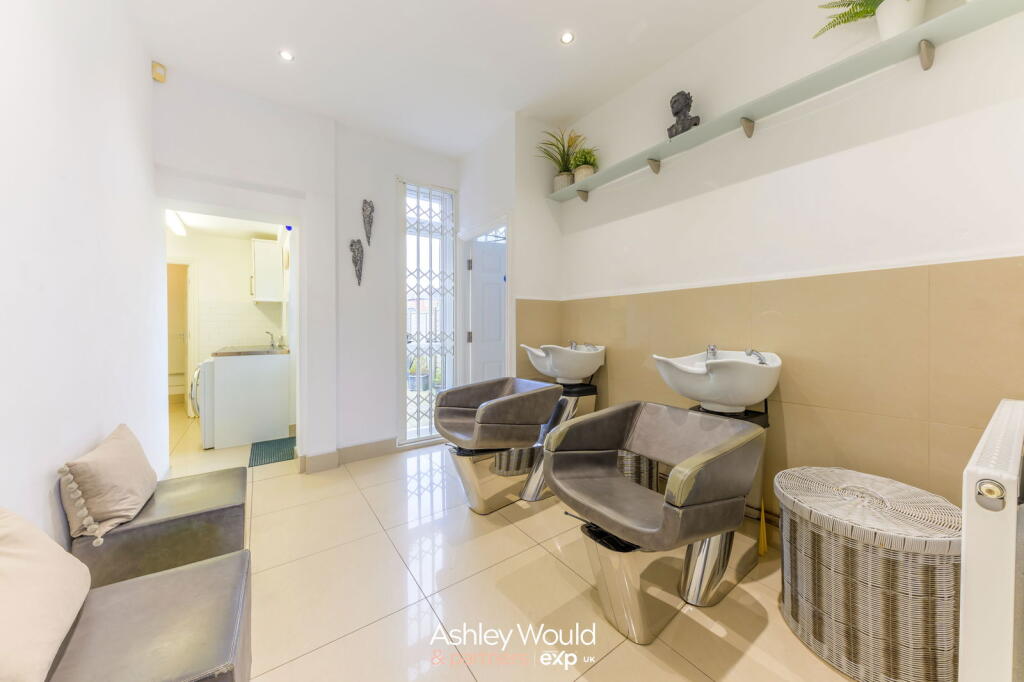House in Dudley, West Midlands - View 5