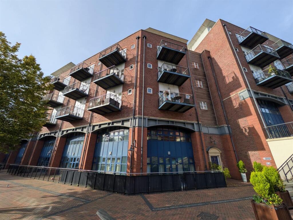Main image of property: Waterside, Shirley, Solihull