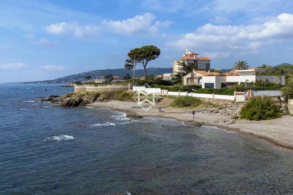 Main image of property: Provence-Alps-Cote d`Azur, Var, St-Aygulf