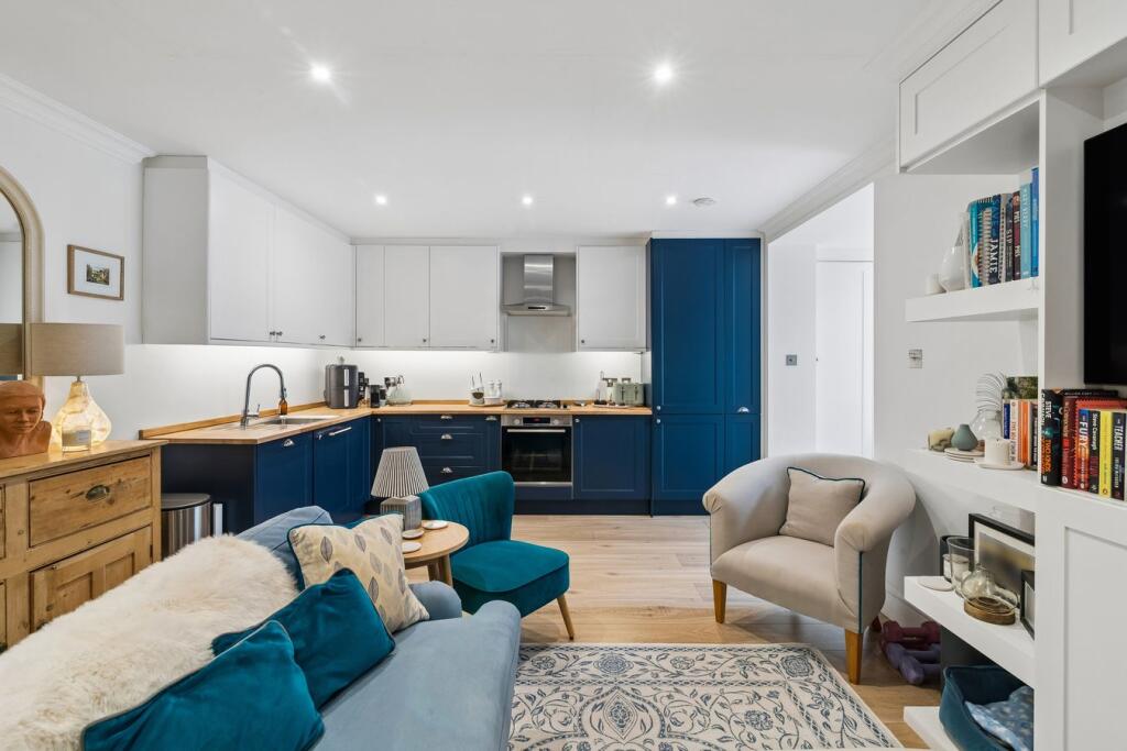 Main image of property: Hetley Road, Shepherd's Bush, London, W12