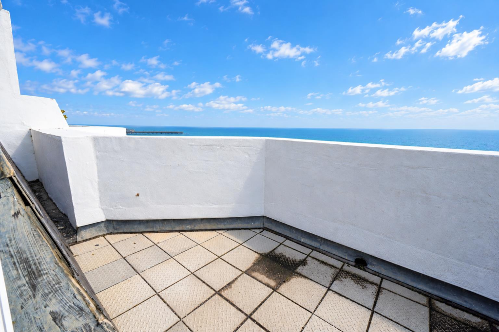 Apartment in Hastings, East Sussex - View 3