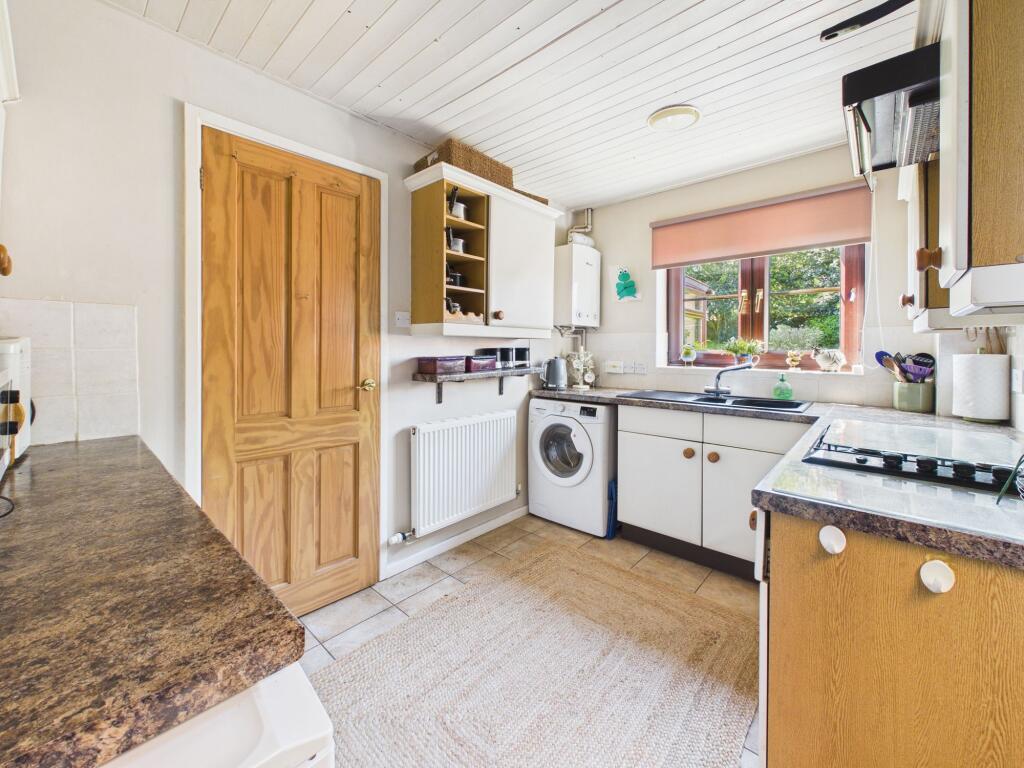 Sunningdale Close, Kirkby in Ashfield, Nottinghamshire - View 6