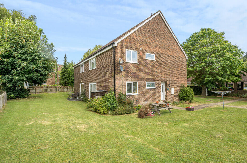 Pynchbek, Bishop's Stortford, Hertfordshire, CM23 photo 3