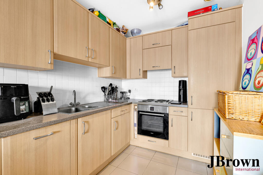 Apartment in London - View 5