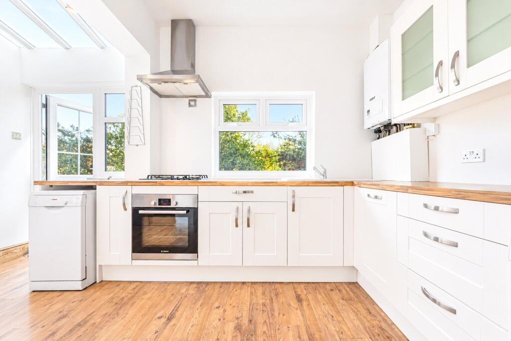 House in London - View 5