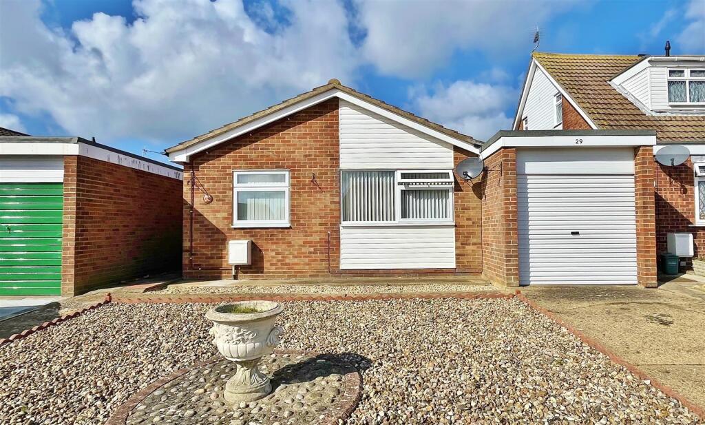 Main image of property: Stablefield Road, Walton-on-the-Naze, Essex
