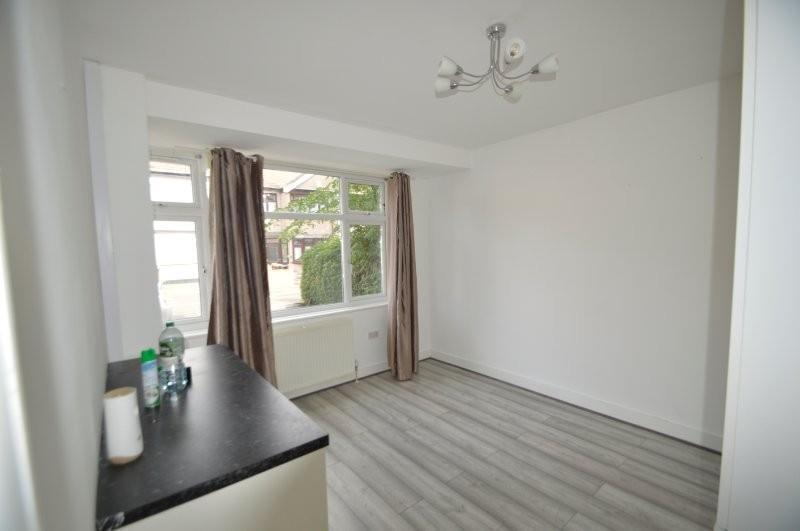 House in Romford - More