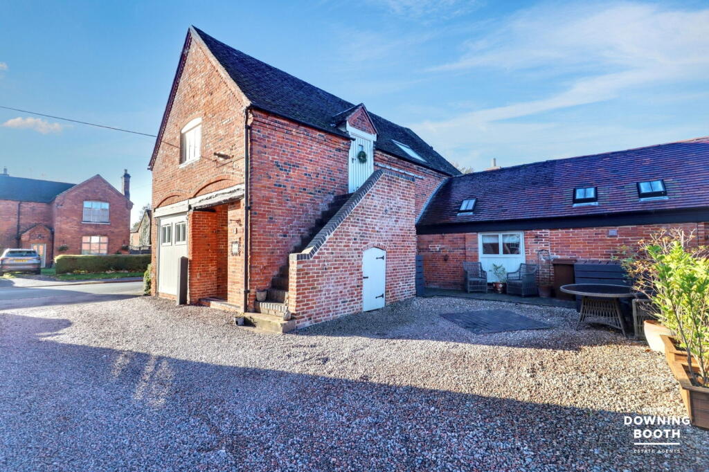 Additional image 26 of Wishbone Barn, Main Road, Haunton, B79 9HN - Beautifully Presented Barn Conversion