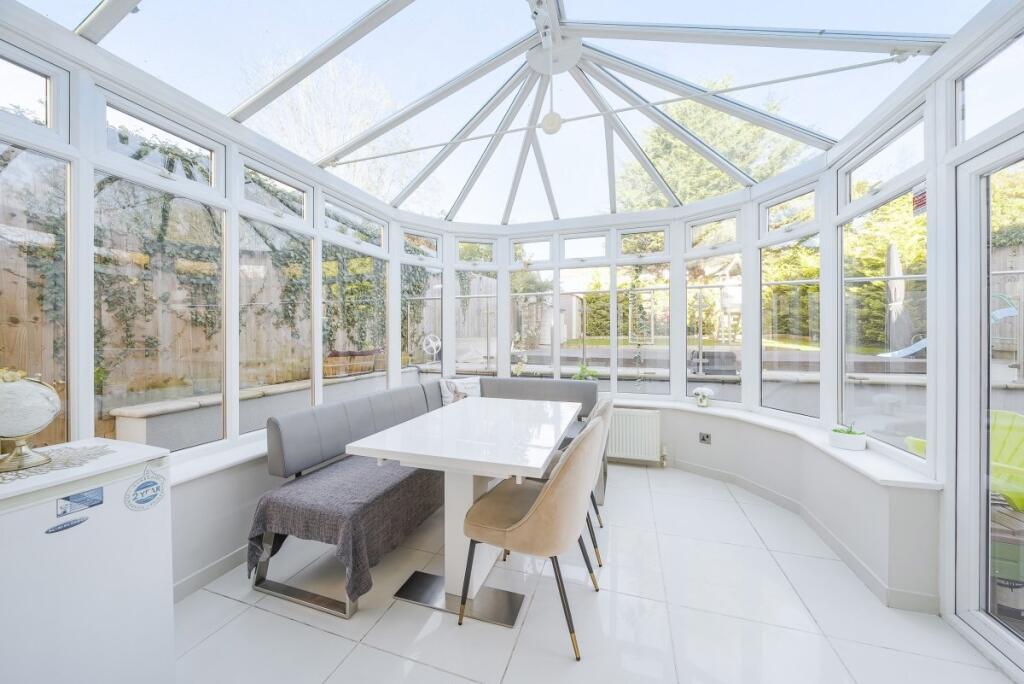 House in London, Temple Fortune - View 3