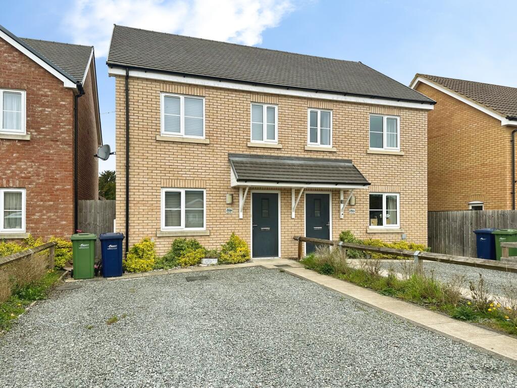 Main image of property: Lake Close, March