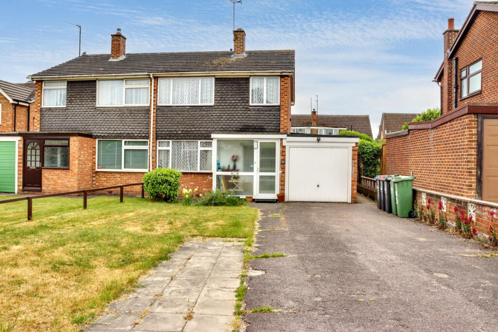 Main image of property: Little Linford Lane, Newport Pagnell