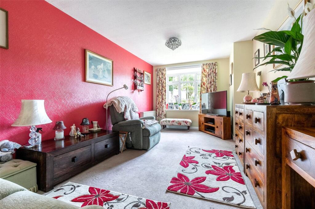 Madingley, Birch Hill, Bracknell, RG12 photo 3