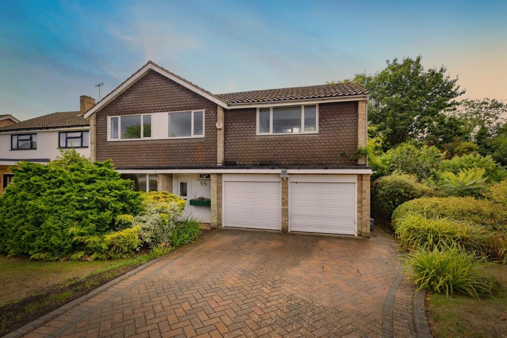 Main image of property: Wren Crescent, Bushey