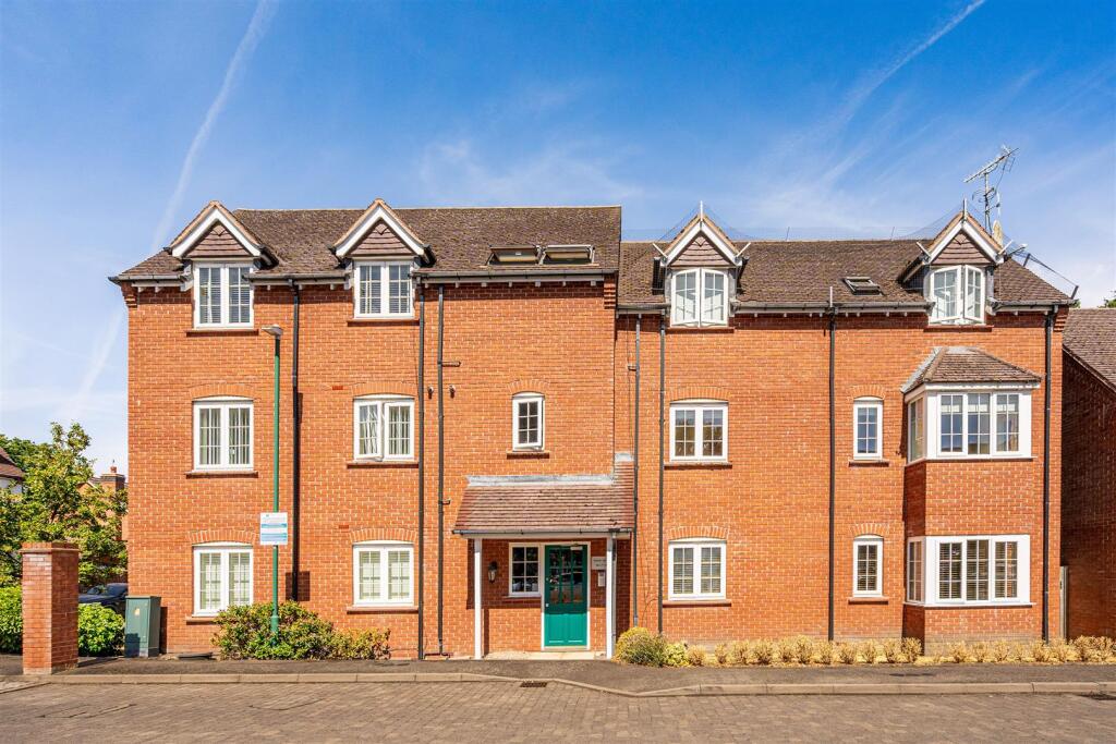 Main image of property: Foxley Drive, Catherine-De-Barnes, Solihull