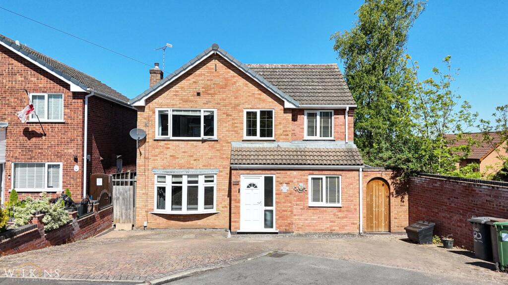 Main image of property: Berwyn Way, Nuneaton, Warwickshire, CV10