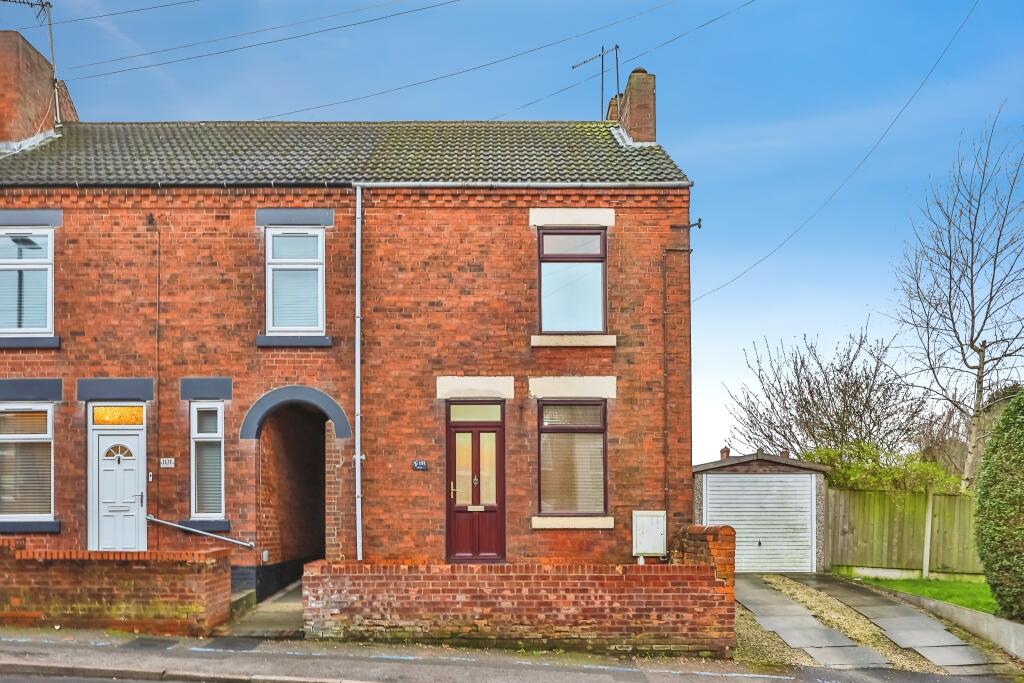 Main image of property: Lynncroft, Nottingham, NG16