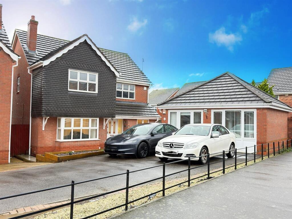 Main image of property: Herongate Road, Humberstone, Leicester