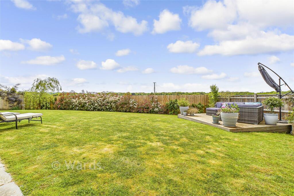 Bletchingley Farm Court, Staplehurst, Tonbridge, Kent photo 4