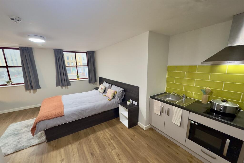 Apartment in Nottingham - View 5