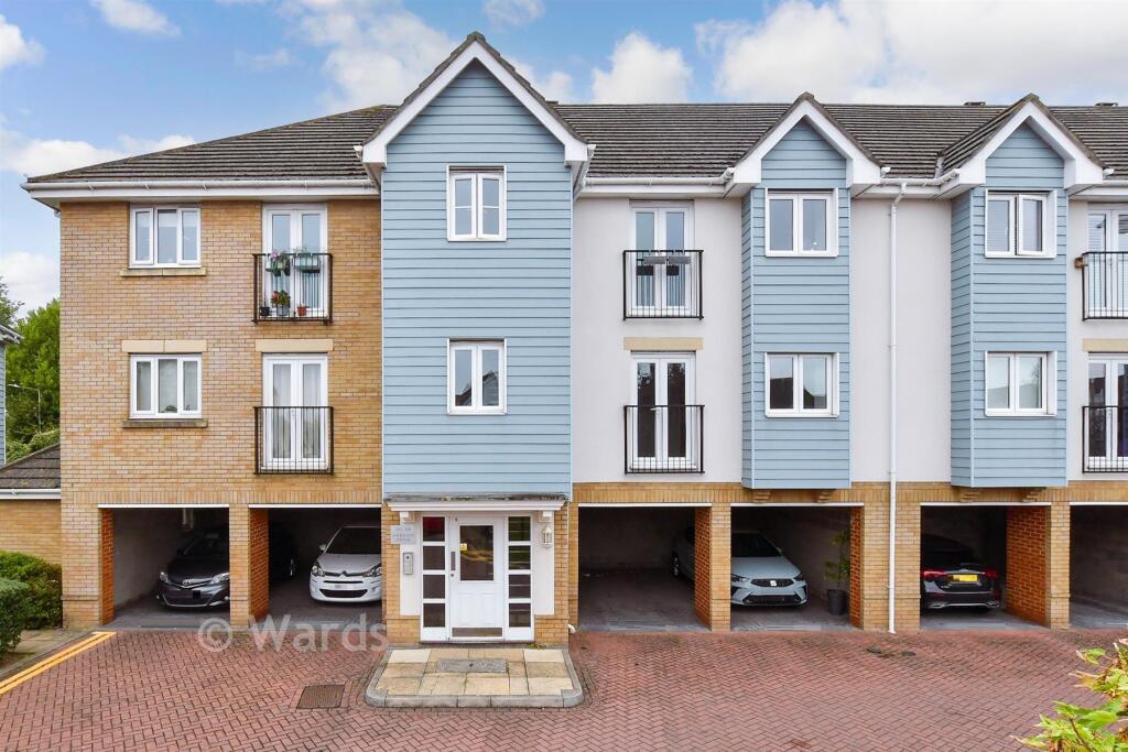Main image of property: Sherwood Avenue, Larkfield, Aylesford, Kent