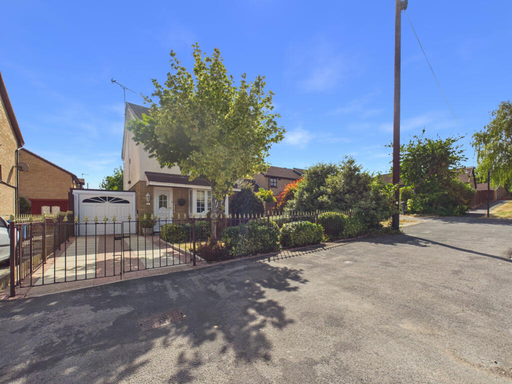 Main image of property: Howdale Road, Hull, HU8